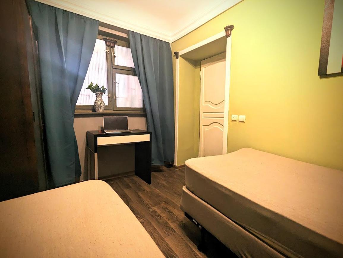 Bern Hostel Chisinau Exterior foto